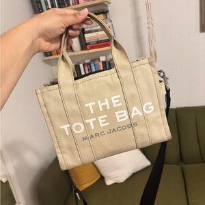 Marc Jacobs Tan Tote Bag Minimalist Everyday Design (Authentic)